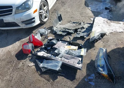 2015 Subaru Impreza 2.0I z USA, uszkodzony, nr VIN JF1GPAA62F8299431